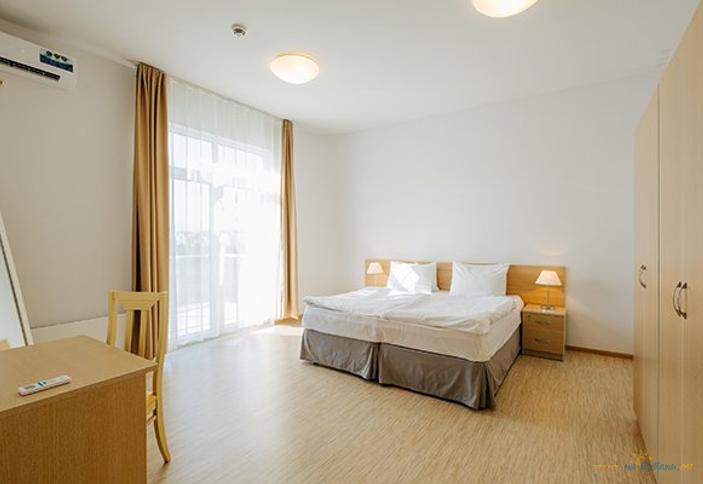 Апартаменты четырехместный с 2 спальнями и кухней, отель 