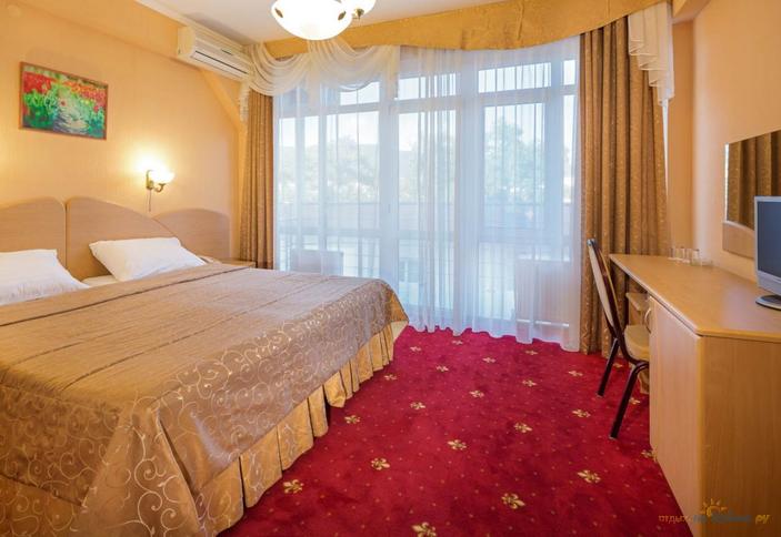 Отель Бригантина, Геленджик