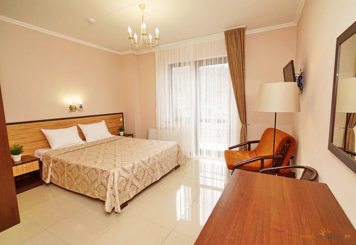 Стандарт с балконом