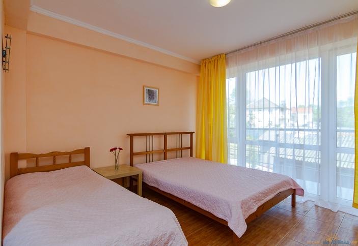 Трехместный, второй этаж. Гостевой дом 