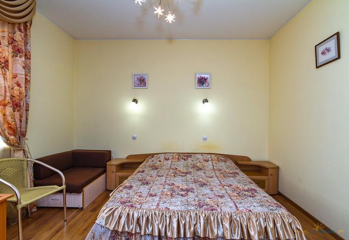 Двухместный стандарт с одним доп.места. Гостевой дом София, г. Геленджик