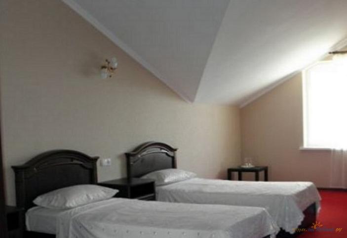 Стандарт, Гостиница 