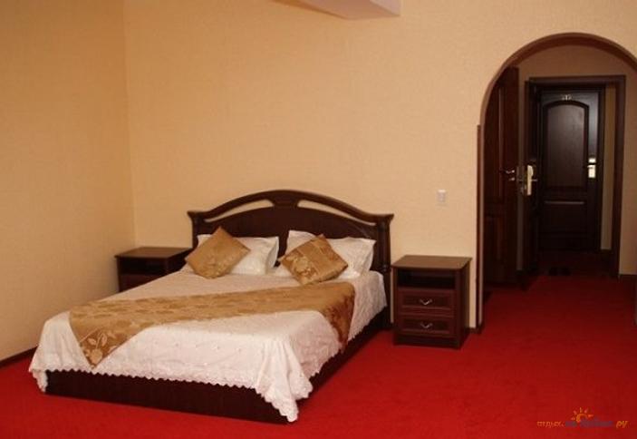 Стандарт плюс, Гостиница 