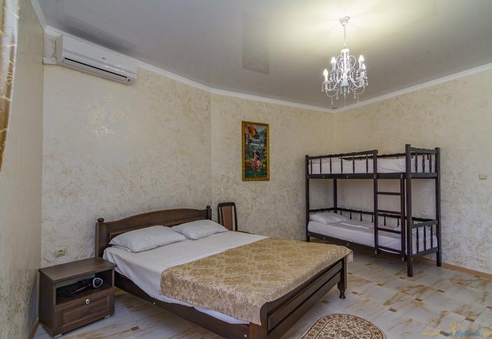 Четырехместный люкс. Гостевой дом Вилла Солнца, Джубга