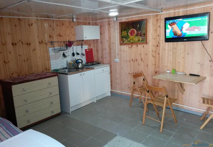 Трехместный