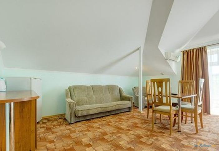 Двухкомнатный улучшенный коттедж. Отель Ява, Джемете, г-к Анапа