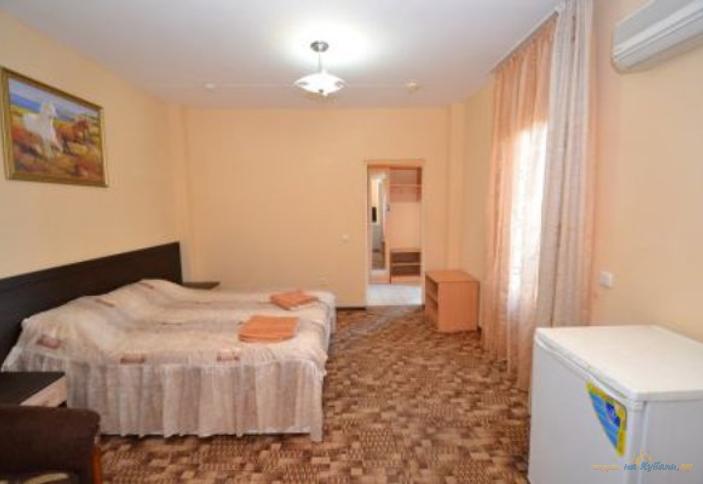 Стандарт. Гостевой дом Золотое руно, г. Анапа, п. Витязево