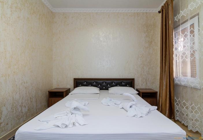 Большой двухместный номер. Гостевой дом Парус, Джубга