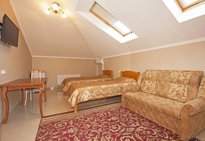 Мансардный двухместный. Отель Анапа