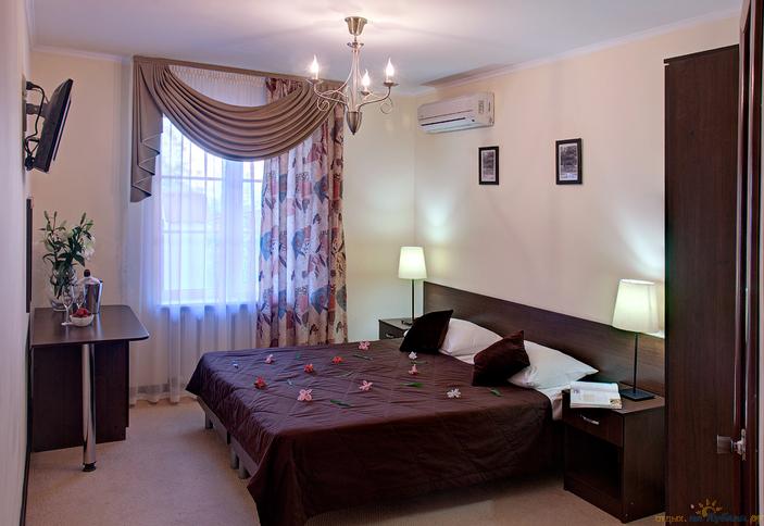 Стандарт 2-местный, отель Голубая лагуна, Анапа