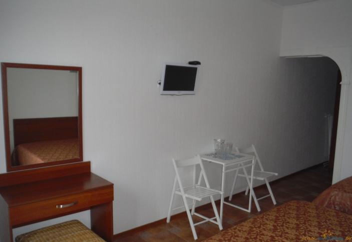 Трехместный полулюкс