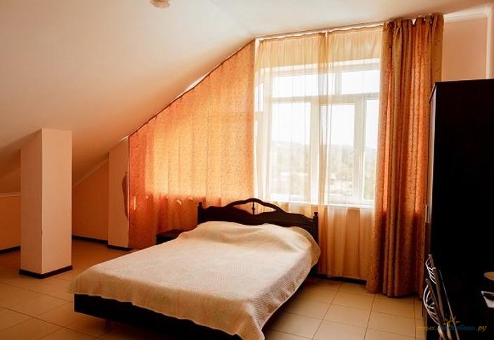 Супериор мансардный двухместный однокомнатный (Мини-Сити)