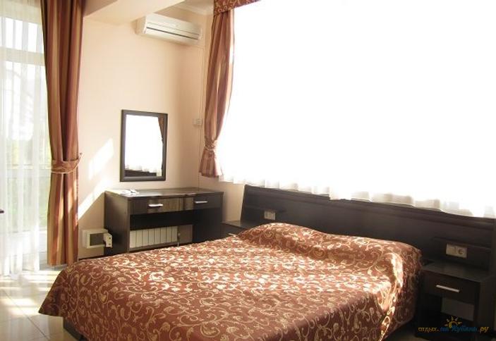 Полулюкс двухместный двухкомнатный (Мини-Сити)