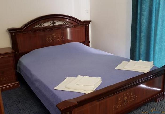 Люкс двухместный двухкомнатный. Отель Ливадия, Геленджик