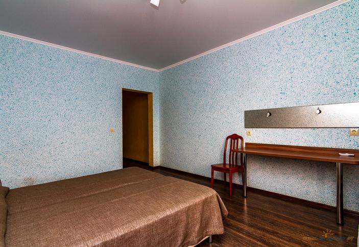 Двухкомнатный, корпус 1. База отдыха Самоцветы, Темрюкский район, п. Веселовка