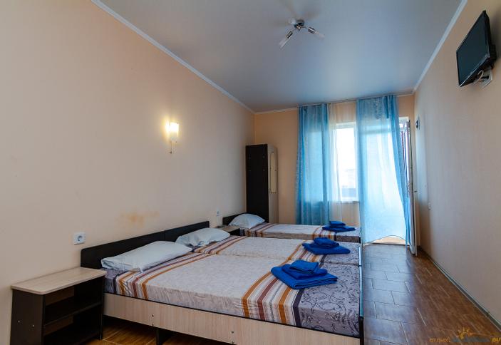 Трехместный однокомнатный. Частное домовладение На Зеленой 28, Темрюкский район, Голубицкая