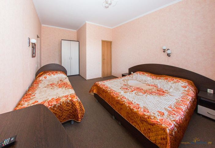 Трехместный с удобствами