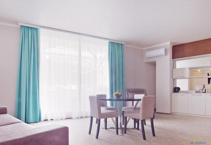 Family suite трехкомнатный четырехместный. Family Resort & Spa Biarritz 4* (бывш. Сосновая роща)