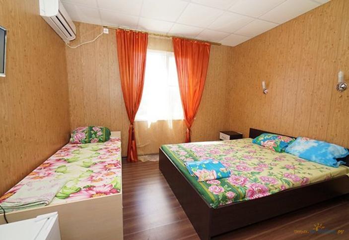 Стандарт трехместный. Гостиница Мельница. Туапсе, Лермонтово