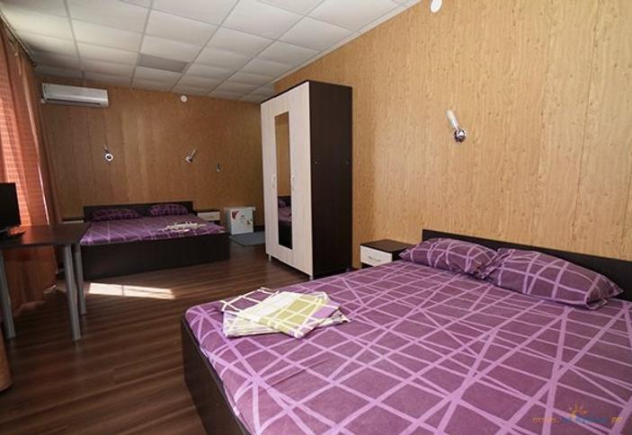 Стандарт трехместный. Гостиница Мельница. Туапсе, Лермонтово