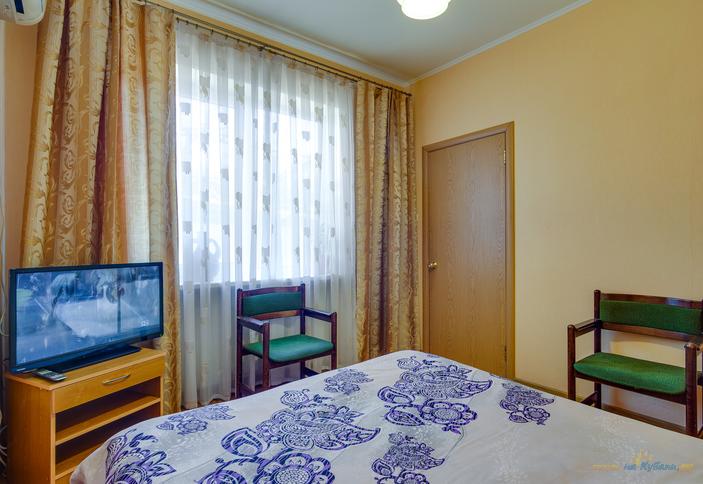 Двухместный 1-Г. Гостевой дом Садовая 33, Геленджик