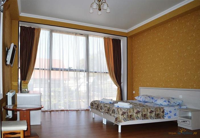 Трехместный расширенный, новый корпус. Гостевой дом Ева, г. Сочи, Адлерский район