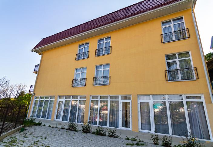 Коттедж с двориком и террасой. Гостевой комплекс Лето, Сочи, Лазаревское