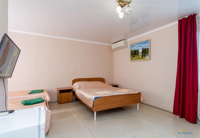 Четырехместный стандарт. Гостевой дом Sun City (Сан Сити). Сочи, Адлер