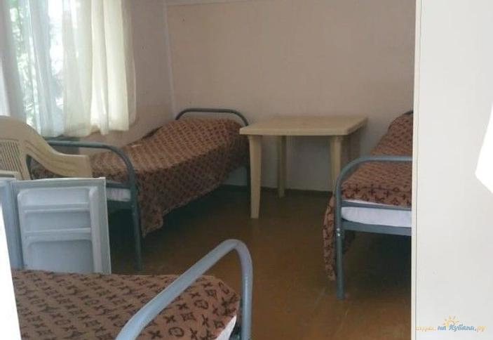 Эконом трехместный