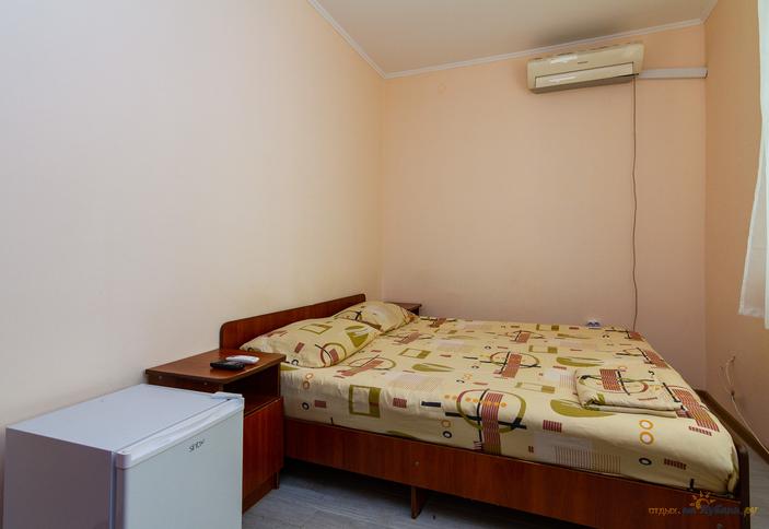 Двухместный стандарт эконом. Гостевой дом Солнечный берег, Анапа, Сукко