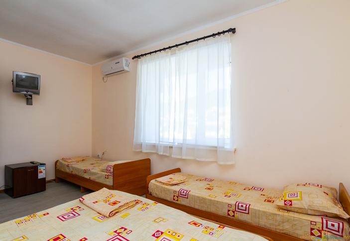 Четырехместный стандарт эконом. Гостевой дом Солнечный берег, Анапа, Сукко