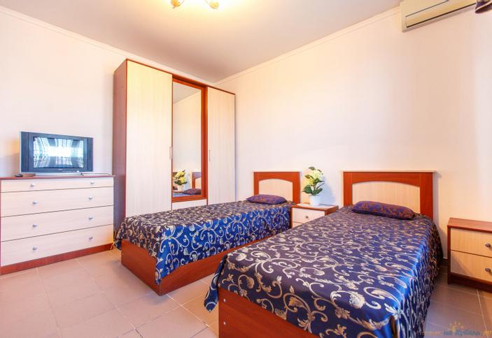 Трехместный. Гостевой дом Валенсия, г. Геленджик