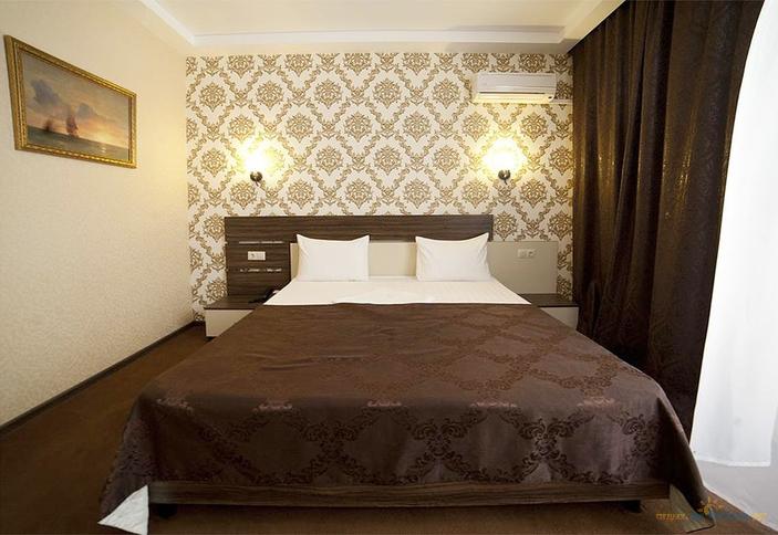 Люкс двухместный. Отель Сальвадор Holiday Hotel&Aqua-zone, Геленджик