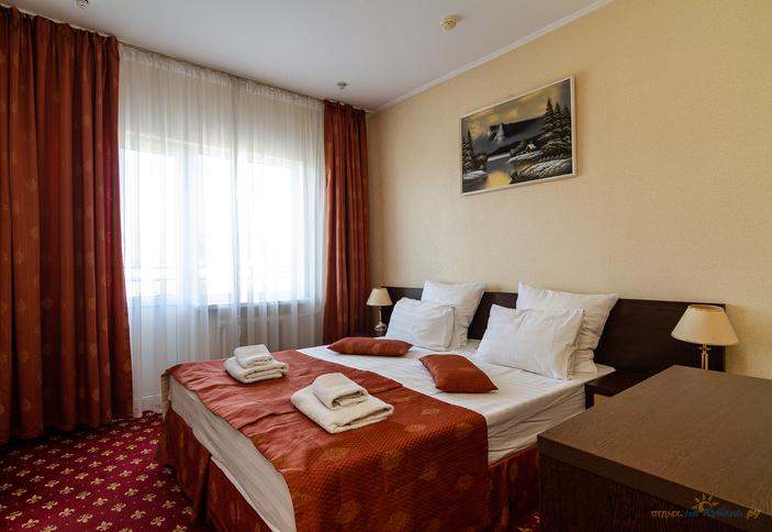 Люкс двухкомнатный. Отель Шарм, г. Адлер