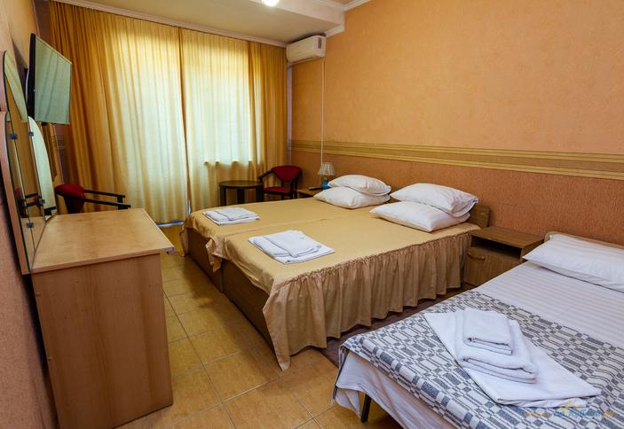 Однокомнатный семейный без балкона. Отель Шарм, г. Адлер