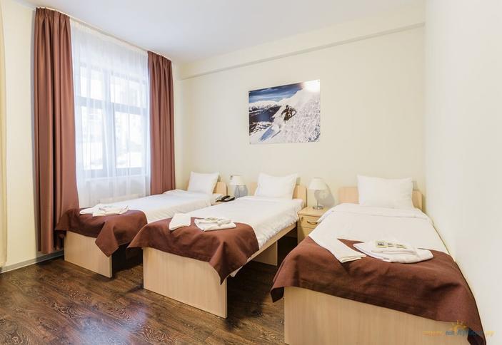 Стандарт трехместный. Отель Роза Ски Инн