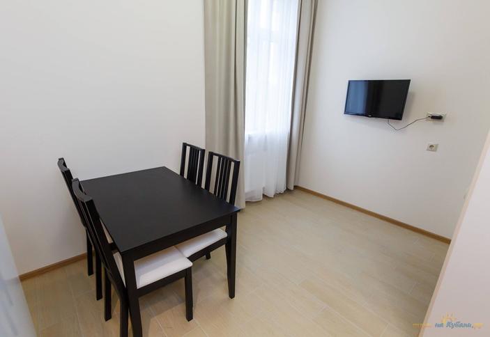 Трехкомнатный. Отель Роза Ски Инн