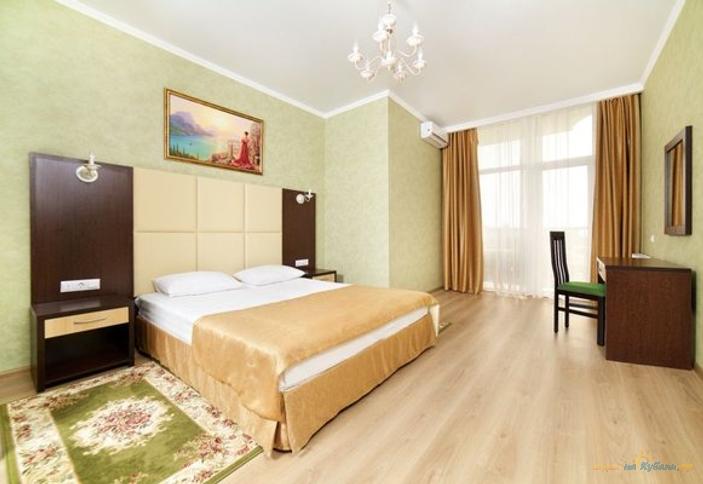 Двухкомнатный люкс. Гостиничный комплекс Эмеральд, Анапа