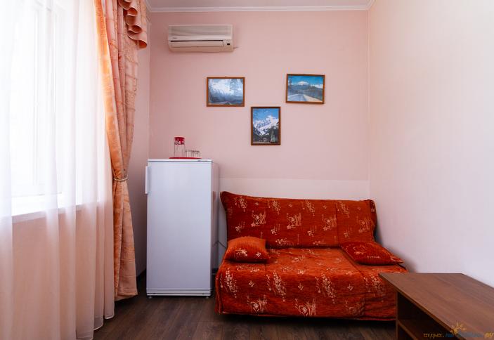 Двухкомнатный трехместный с балконом. Гостиница Элита, Туапсинский район, п. Новомихайловский