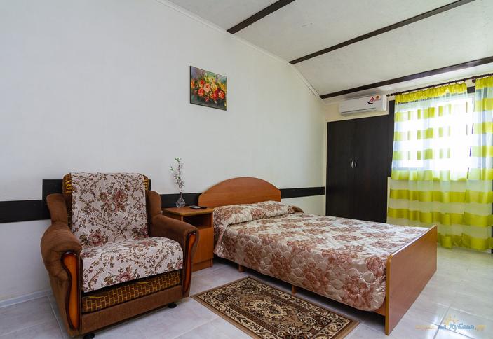 Студия №9 трехместная (вид на море). Гостиница Мальва. Туапсе, Тюменский