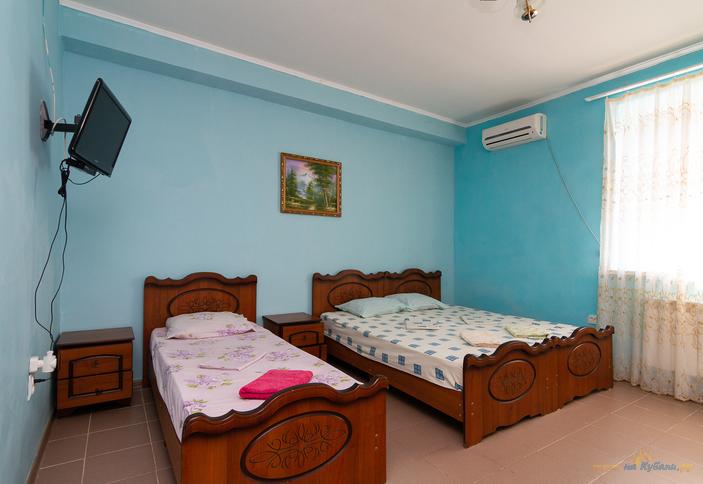 Стандарт четырехместный, 1 этаж. Отель Аркадия, Туапсинский район, п. Джубга