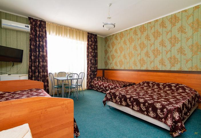 Четырехместный станадрт. Мини-гостиница Парус, Туапсинский район, п. Новомихайловский