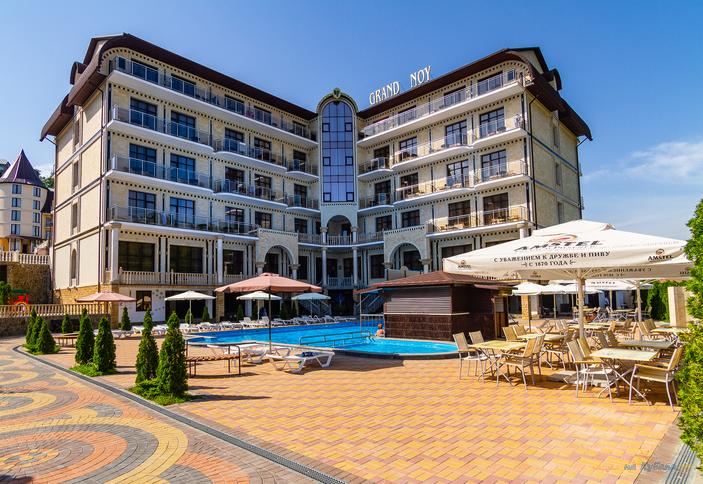 Отель Grand Noy (Гранд Ной). Туапсе, Пляхо