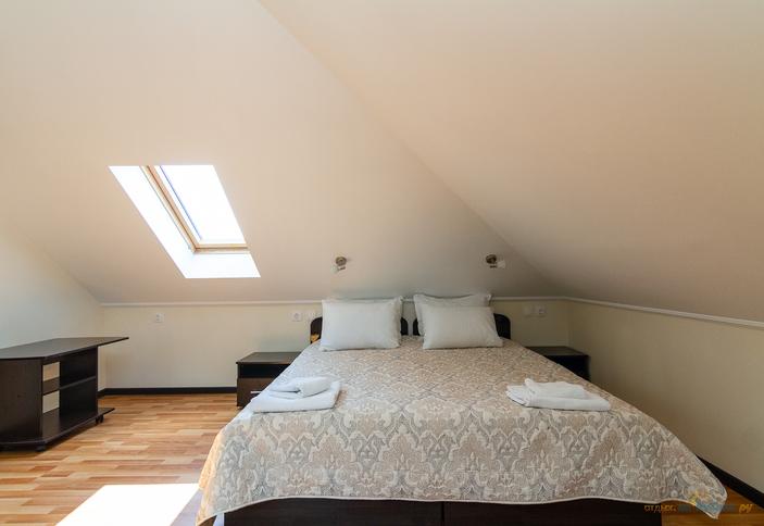 Пятиместный двухкомнатный без балкона (№27). Гостевой дом Адмирал, Туапсе, Небуг