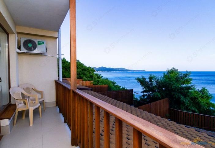 Двухместный с балконом (вид на море)