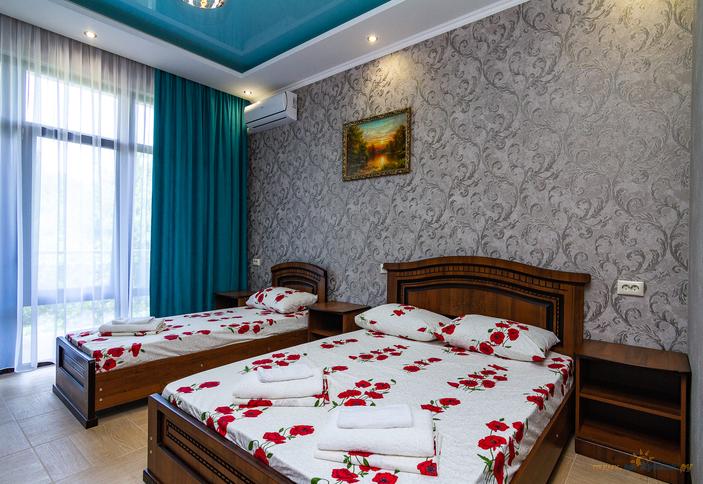 Стандарт трехместный. Гостевой дом Южная рапсодия, Сочи, Лазаревский район, Лоо