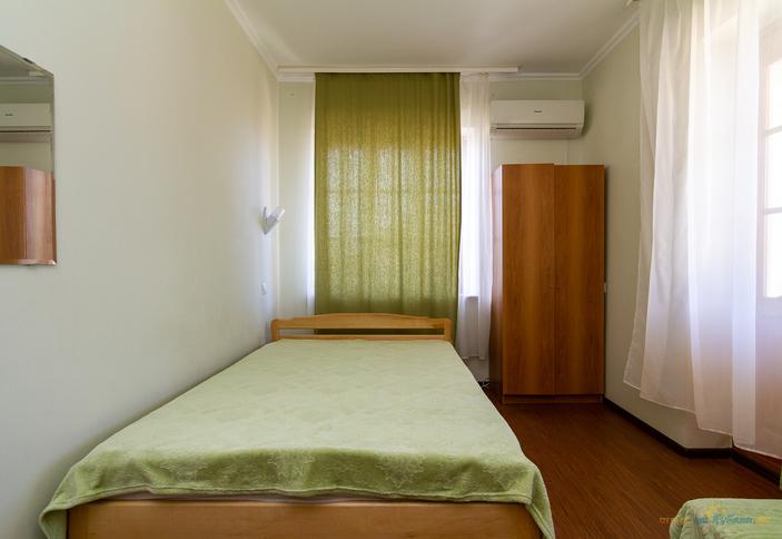 Двухместный эконом с дополнительным местом. Гостевой дом Мирель, Сочи, Аше