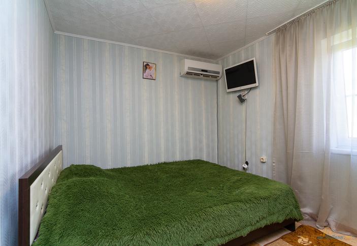 Двухместный отдельный домик. Гостевой дом Альпийская горка. Небуг