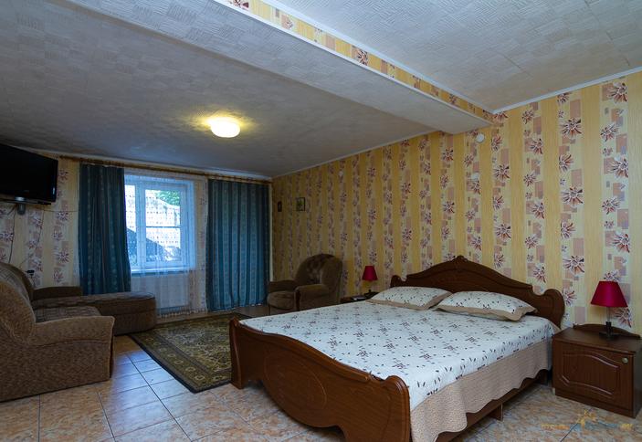 Люкс четырехместный. Гостевой дом Альпийская горка, Туапсинский район, п. Небуг