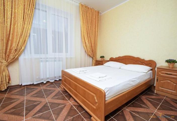 Улучшенный 3-местный 2-комнатный цокольный этаж. Гостевой дом Касабланка, Геленджик